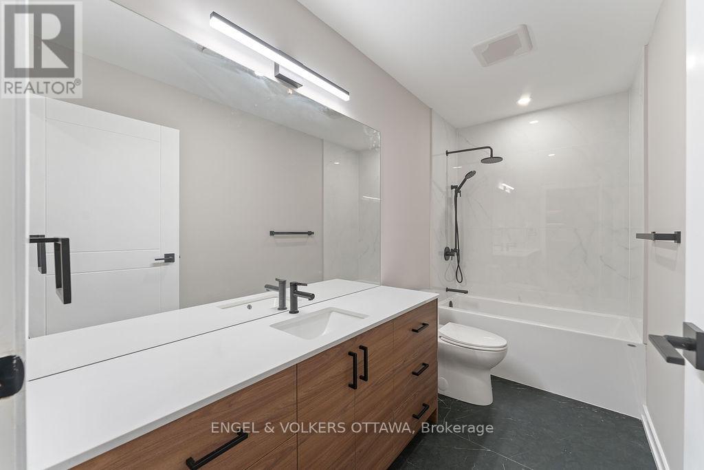 261 Dovercourt Avenue