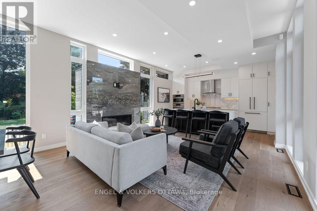 261 Dovercourt Avenue