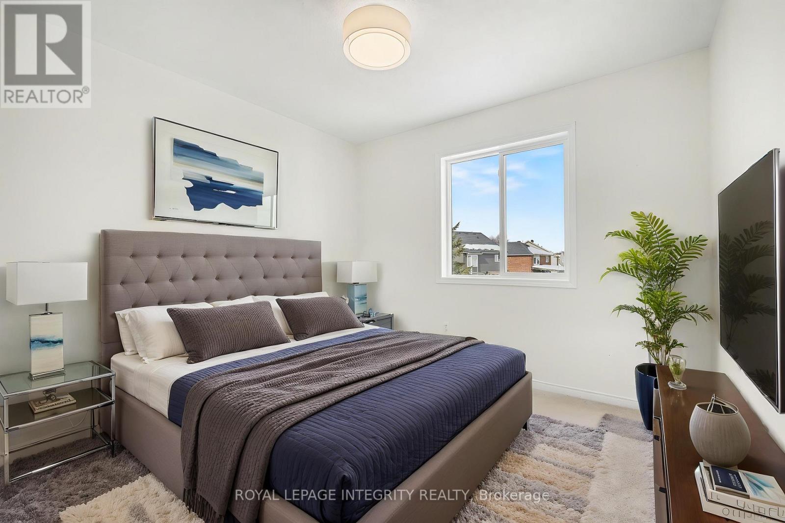 77 Daventry Crescent