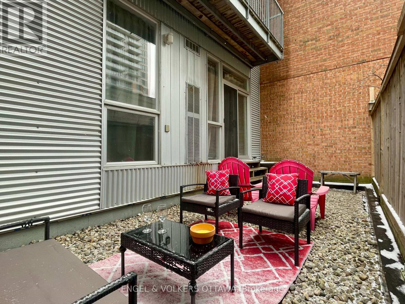 104 - 360 Cumberland Street