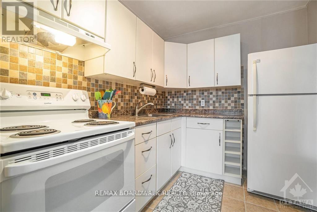 717 - 2000 Jasmine Crescent