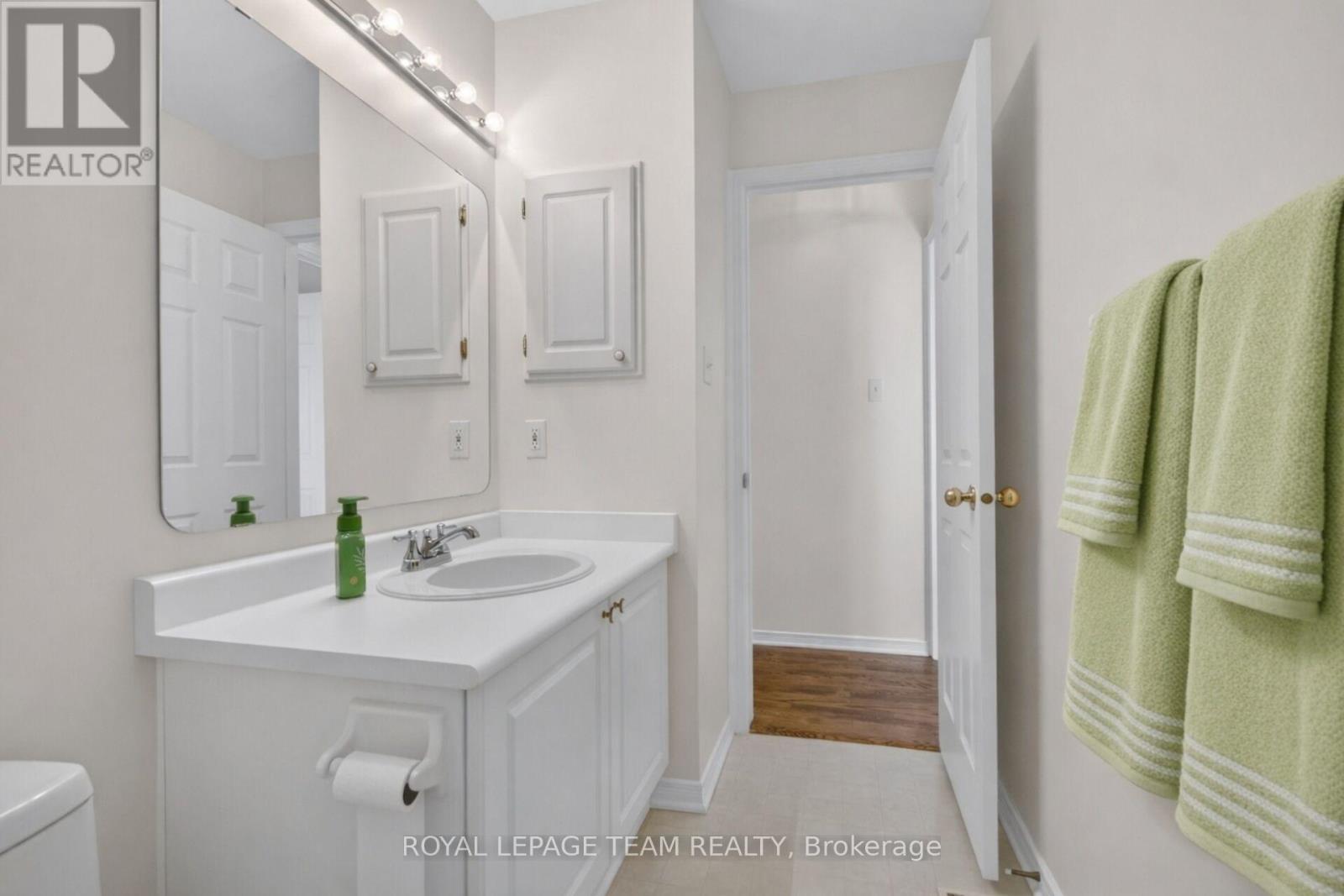 84 Newborough Crescent