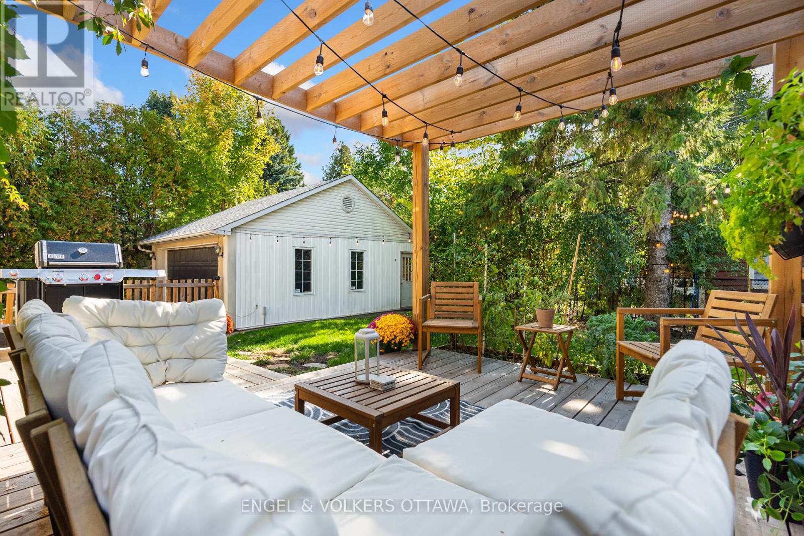 1270 Cheverton Avenue