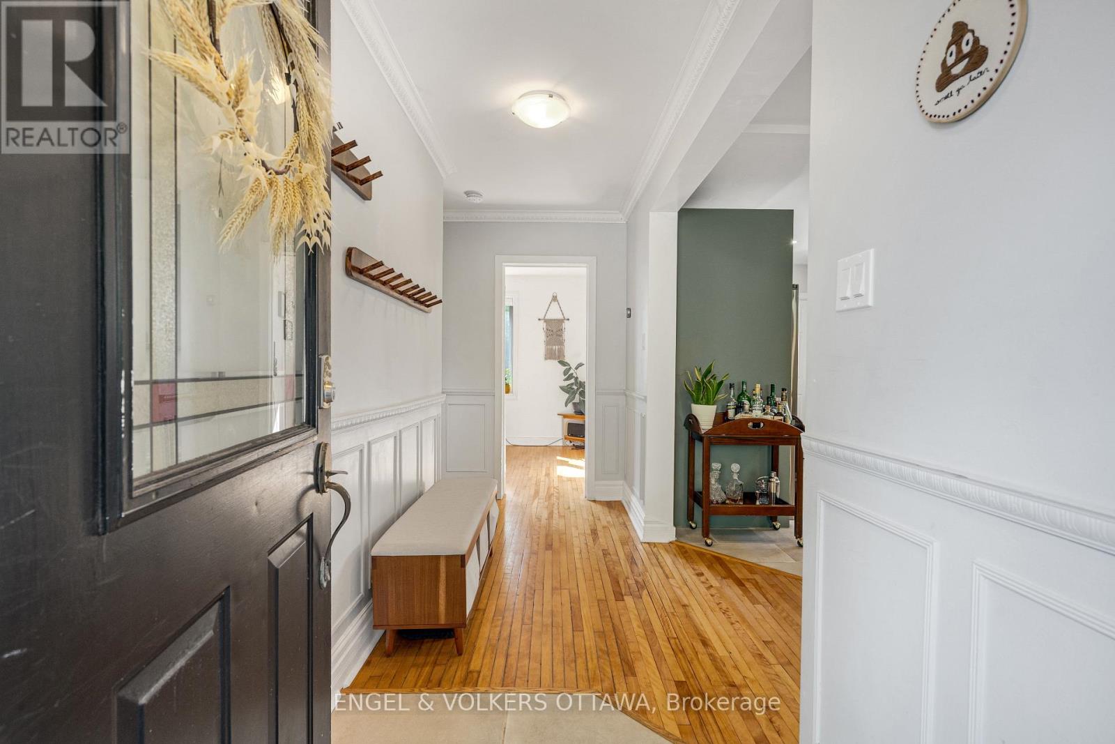 1270 Cheverton Avenue