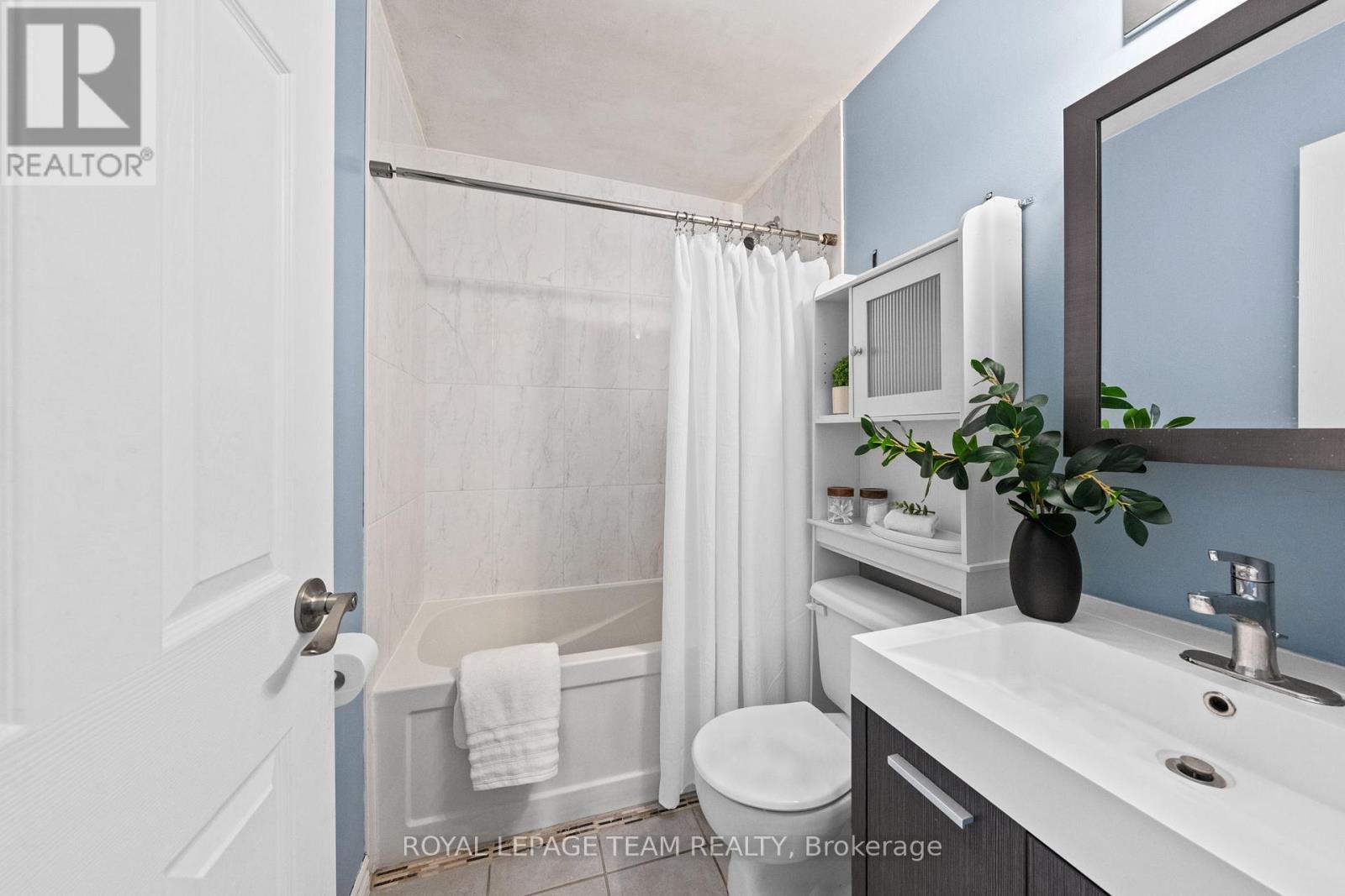 1785 Frobisher Lane, Unit 2501