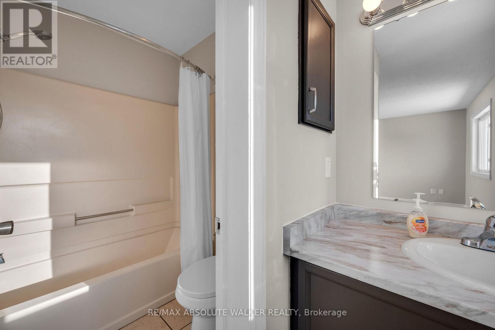 1538 Briarfield Crescent