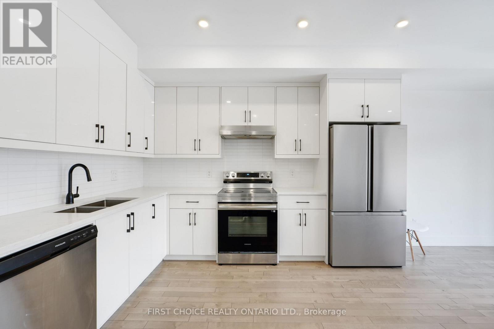 269 Queen Mary Street