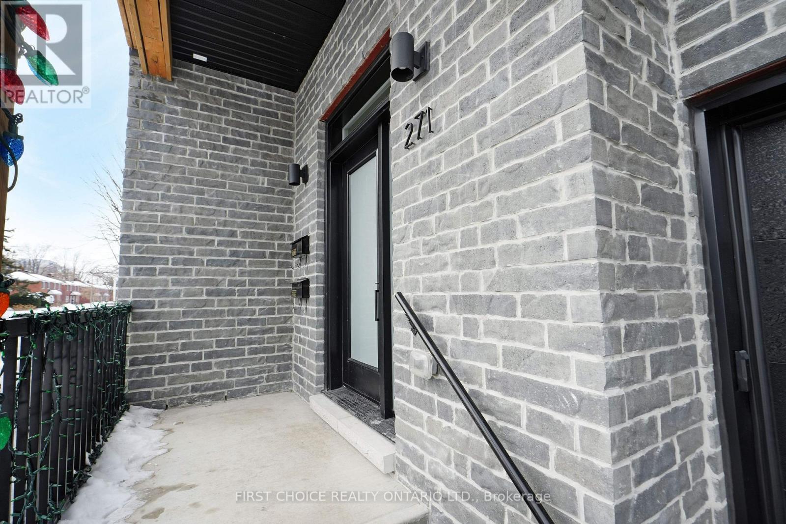 271 Queen Mary Street