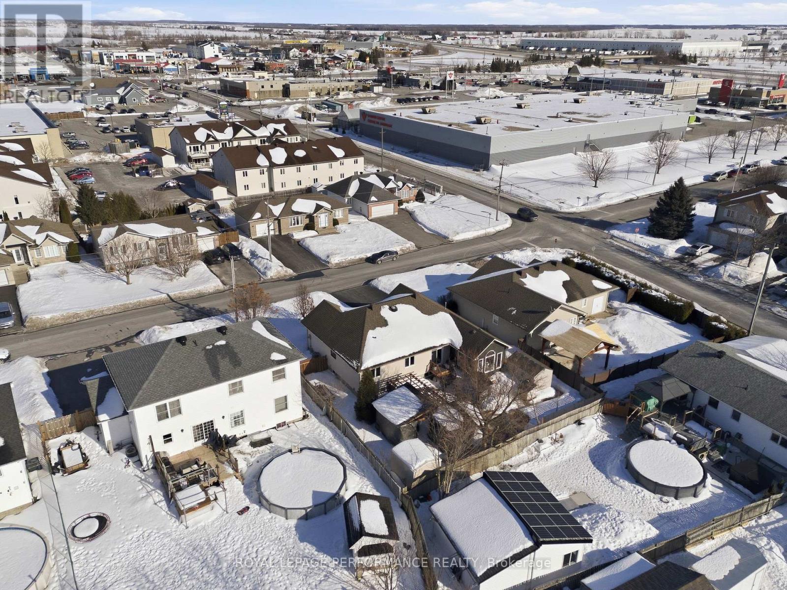 66 Faucher Boulevard