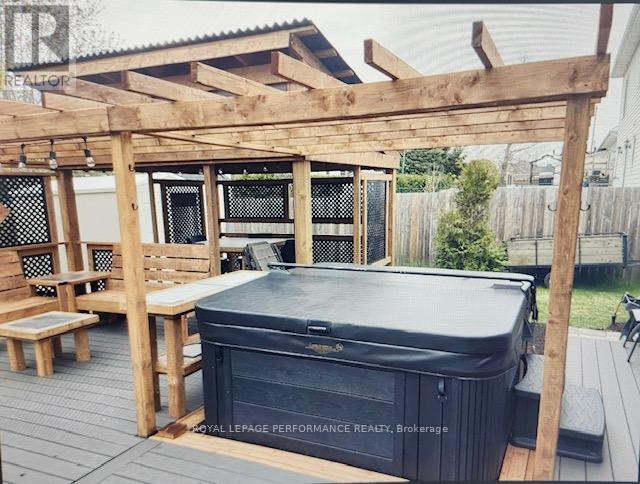 66 Faucher Boulevard