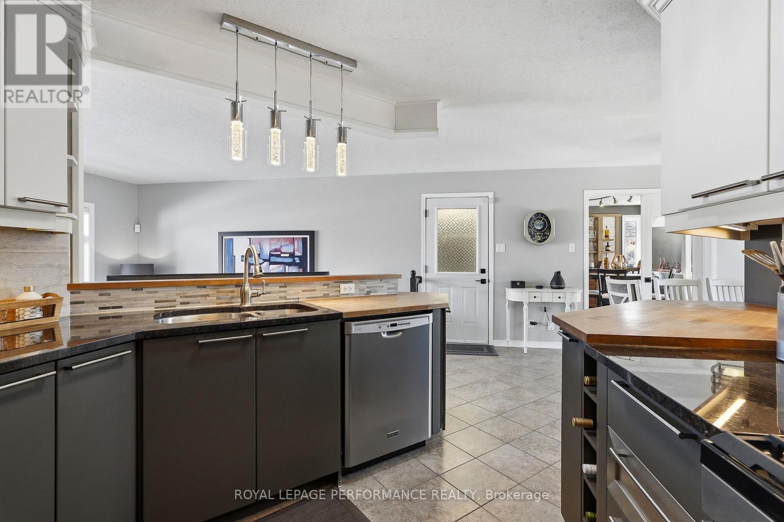 66 Faucher Boulevard