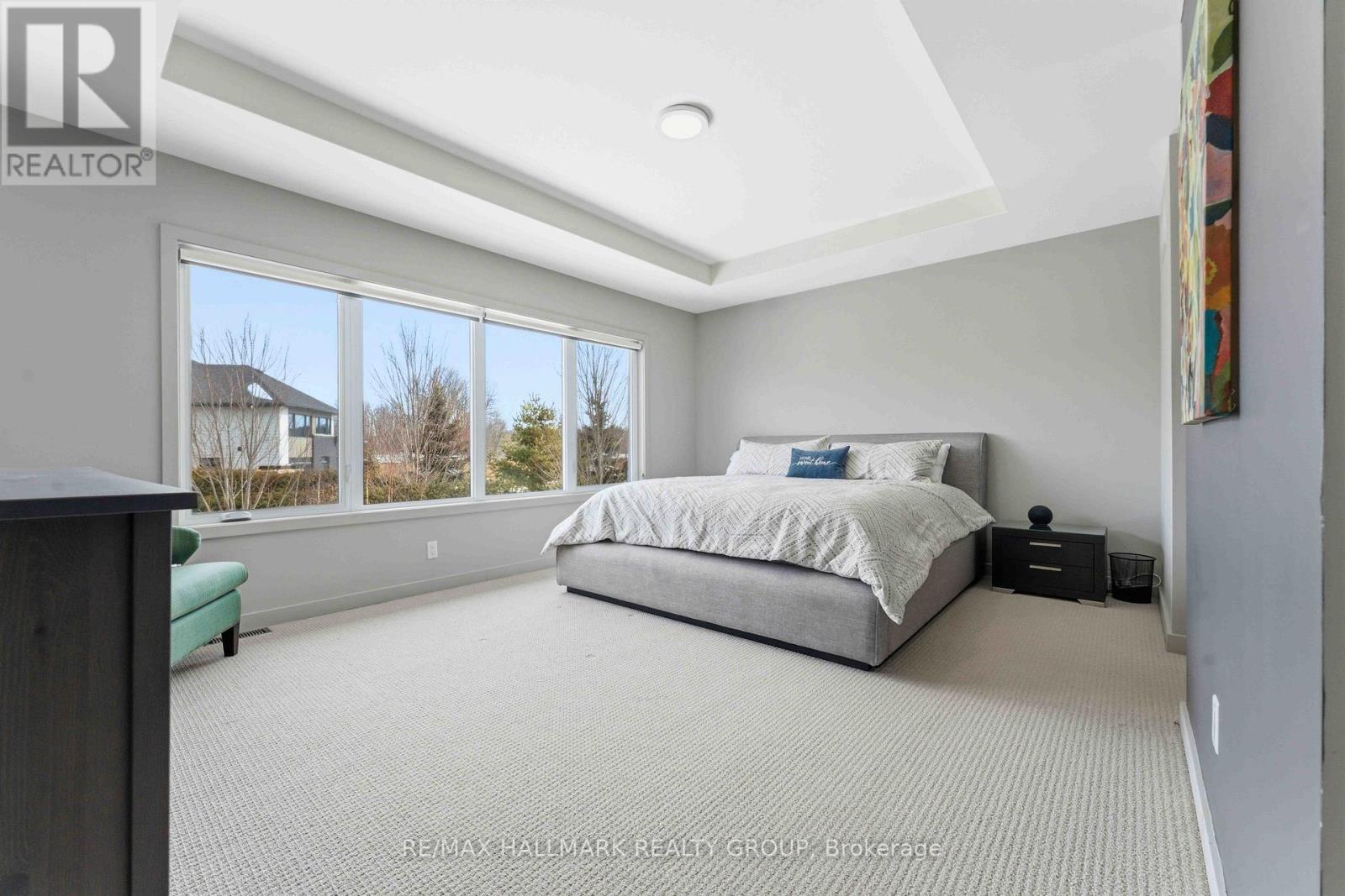 254 Sunnyridge Crescent