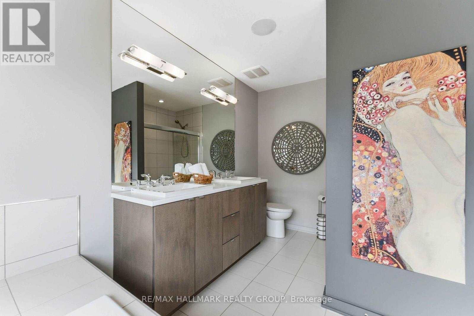 254 Sunnyridge Crescent