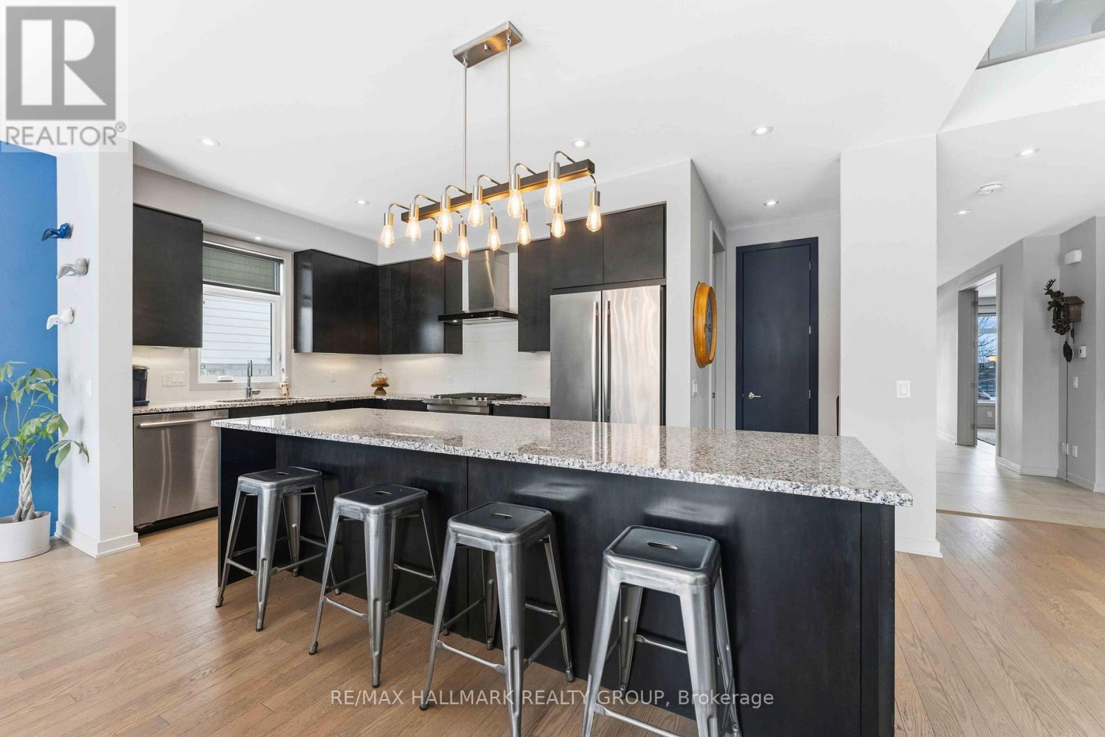 254 Sunnyridge Crescent