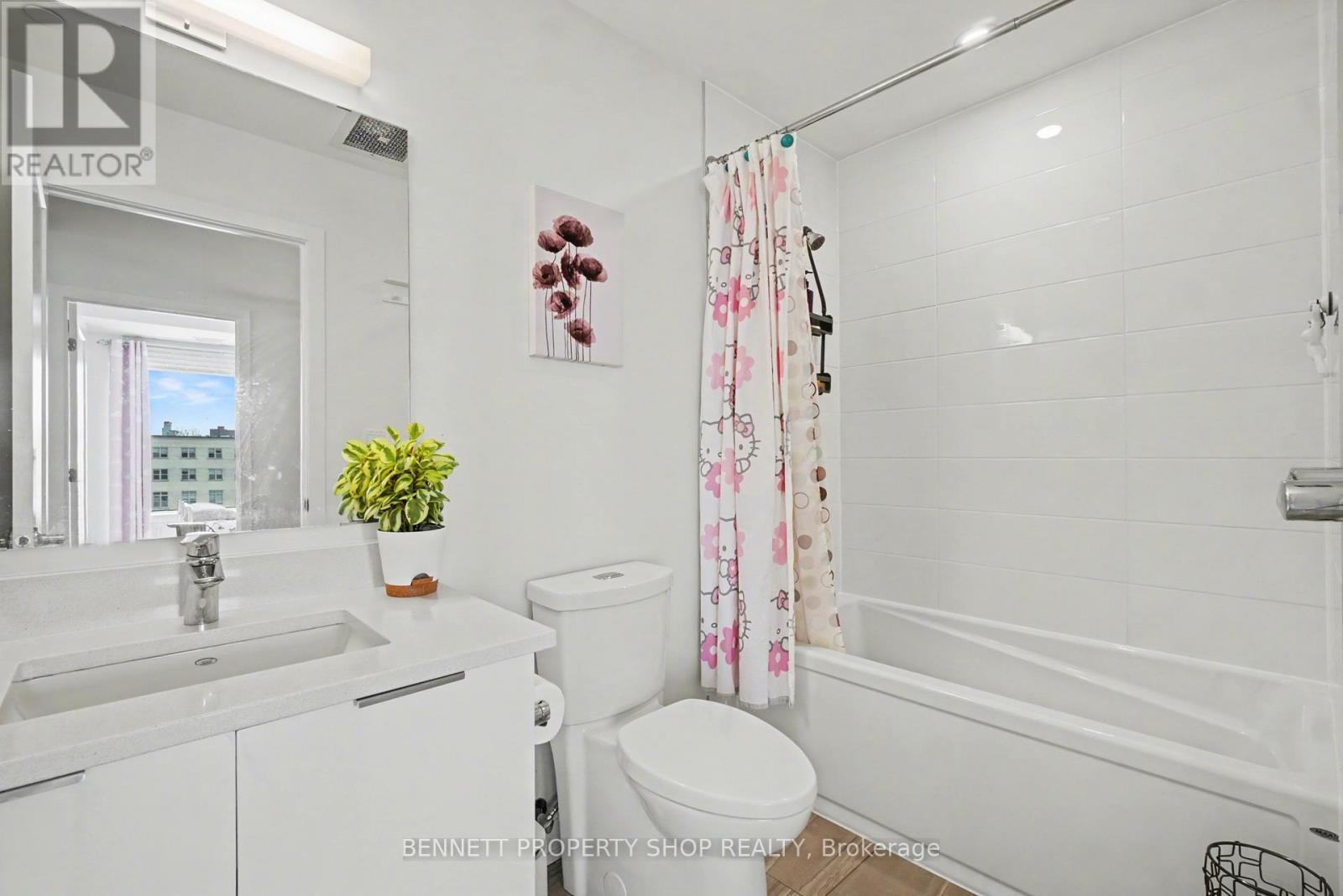 510 - 570 De Mazenod Avenue