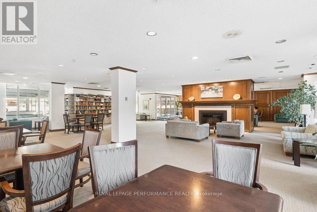 1608 - 500 Laurier Avenue W