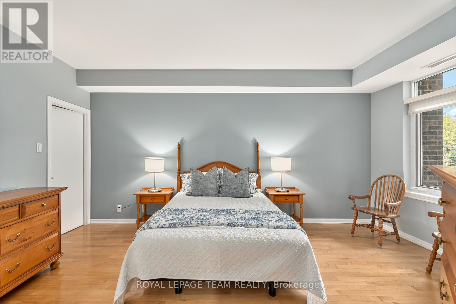 230 - 205 Bolton Street