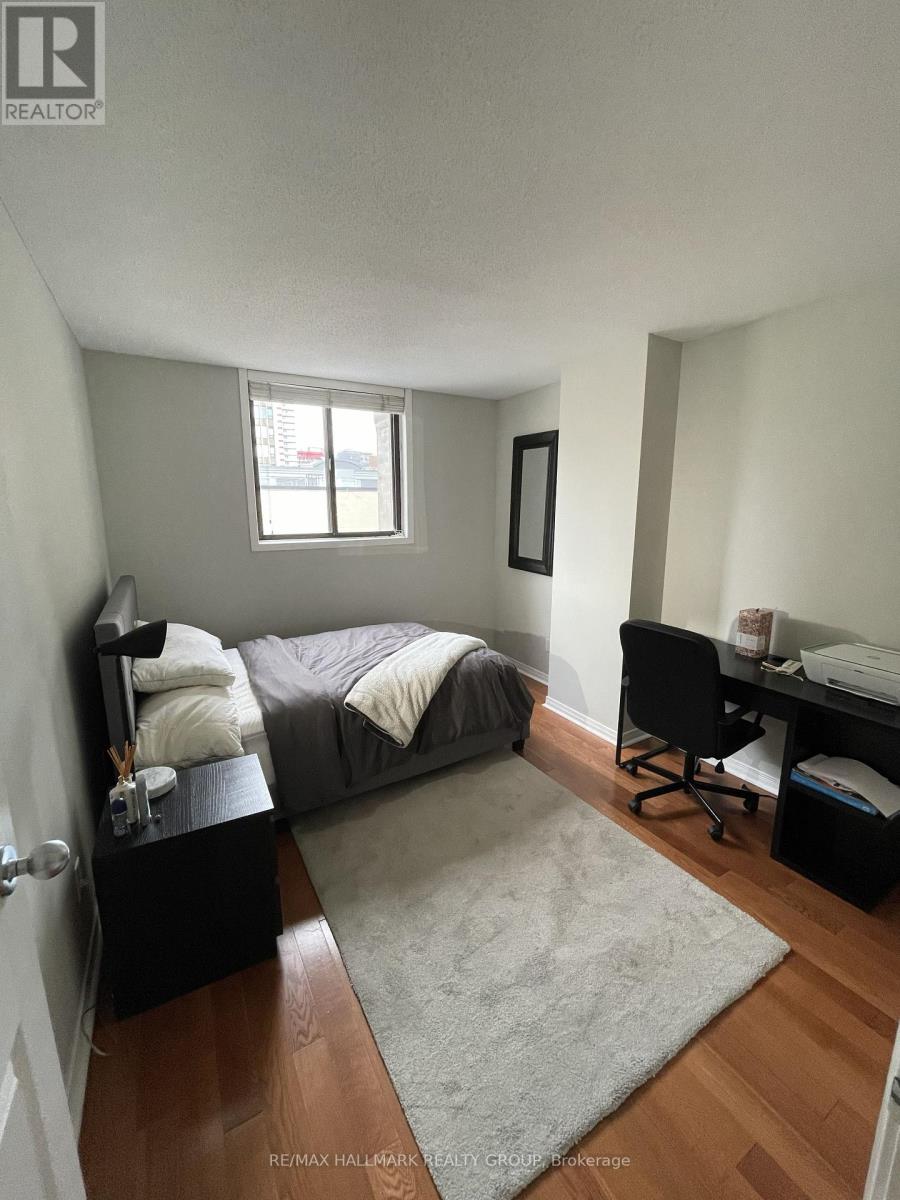 301 - 154 Nelson Street