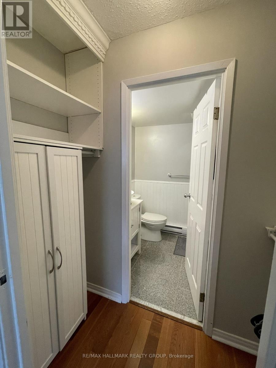 301 - 154 Nelson Street