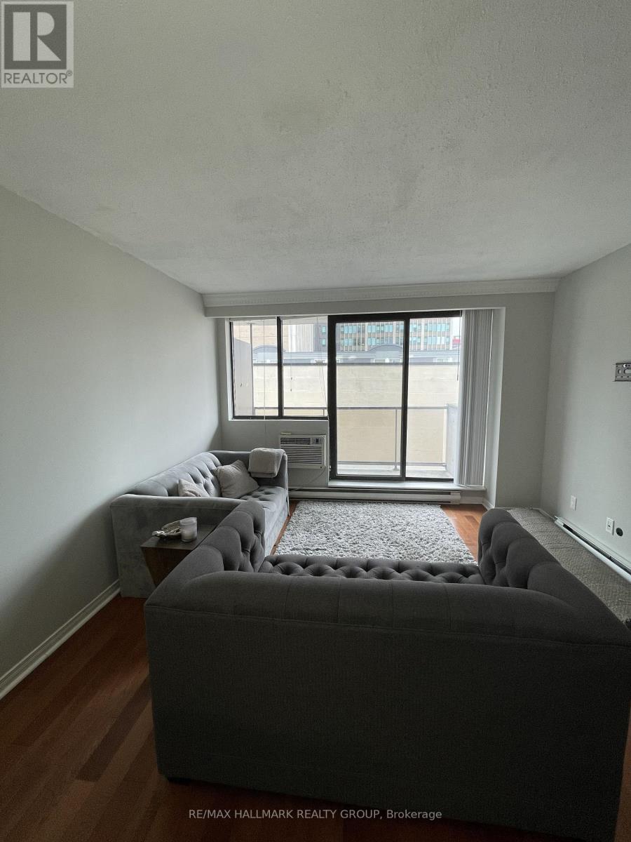 301 - 154 Nelson Street