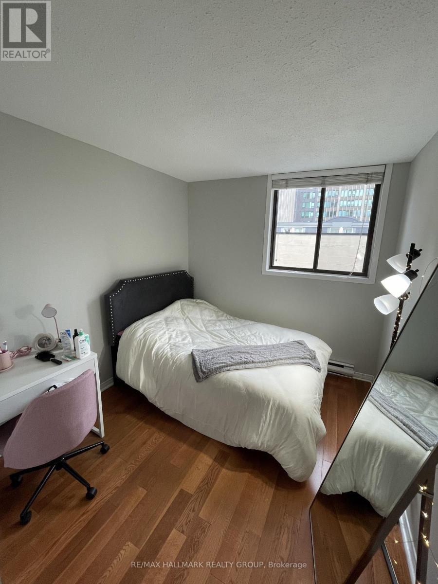 301 - 154 Nelson Street