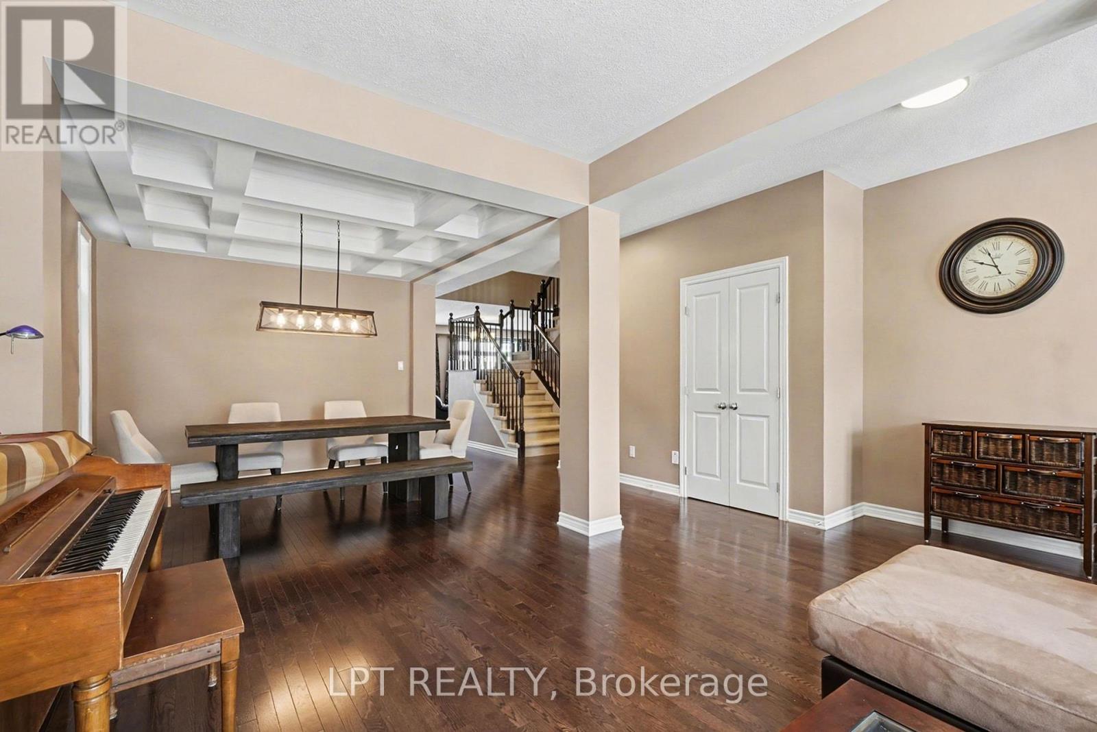 269 Gracewood Crescent