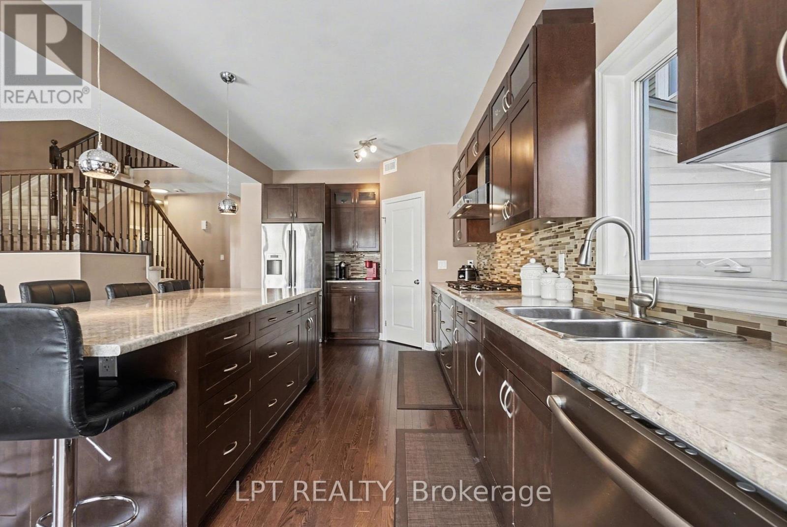 269 Gracewood Crescent