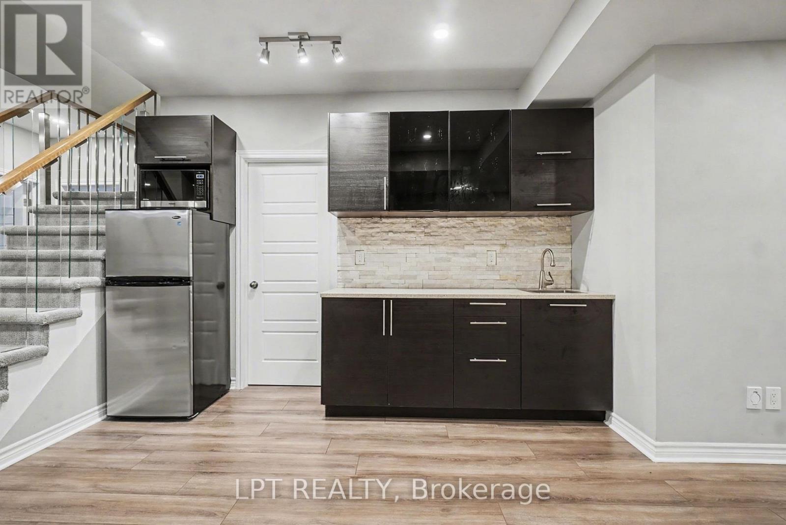 269 Gracewood Crescent