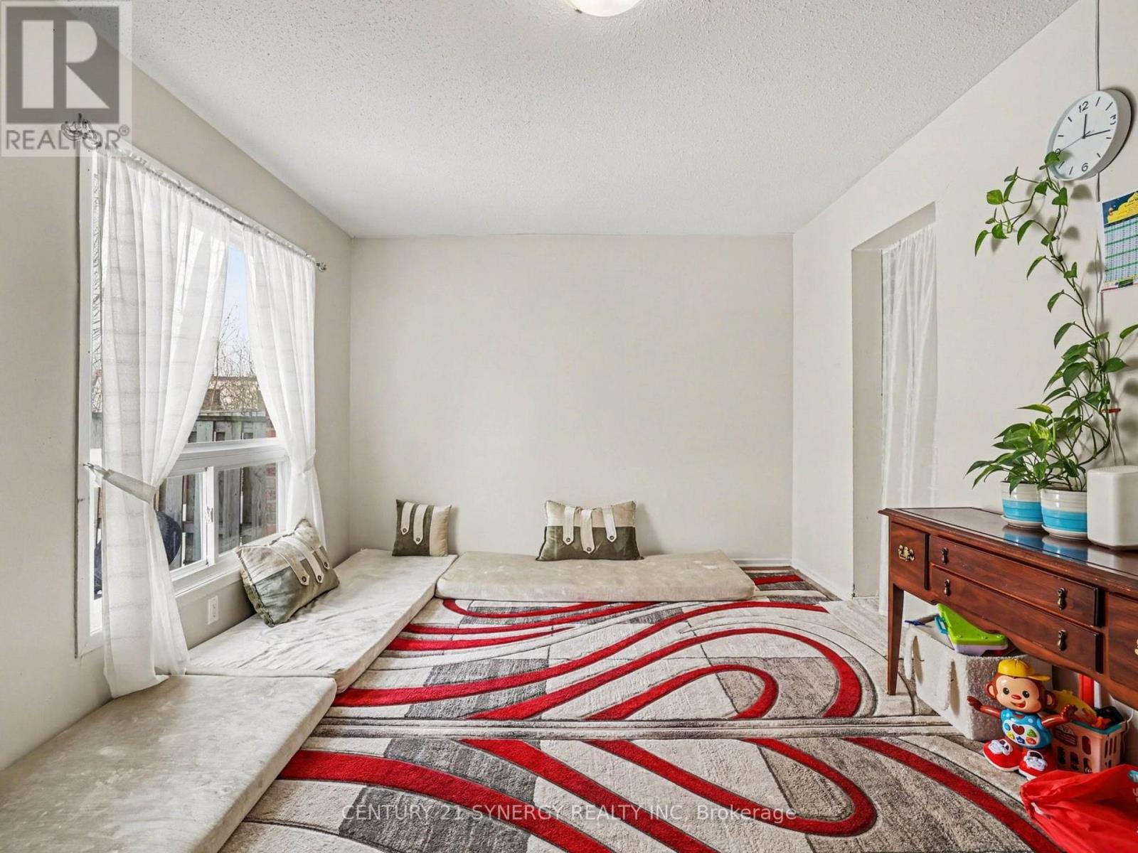 73 - 1239 Bowmount Street