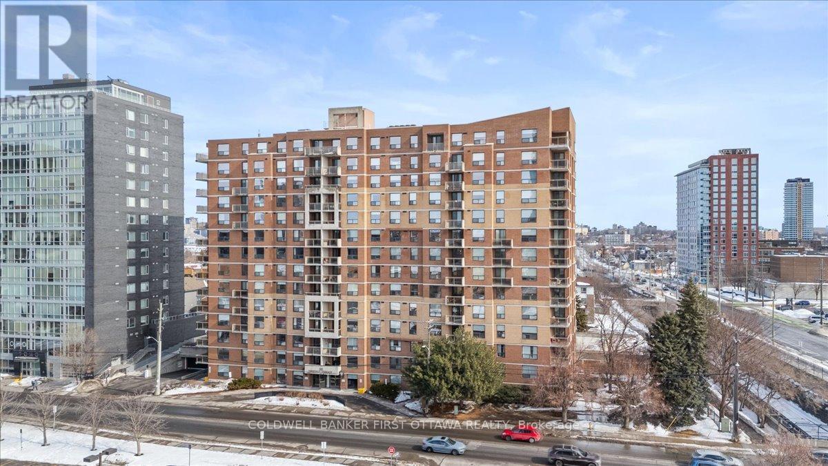 1403 - 215 Parkdale Avenue