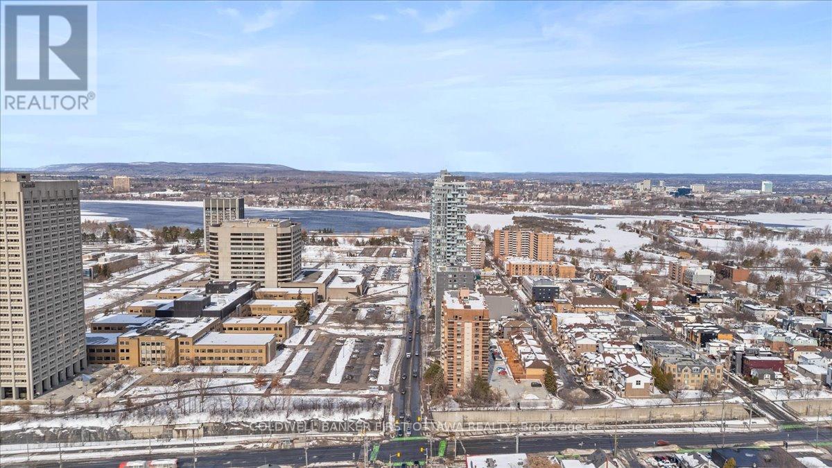 1403 - 215 Parkdale Avenue