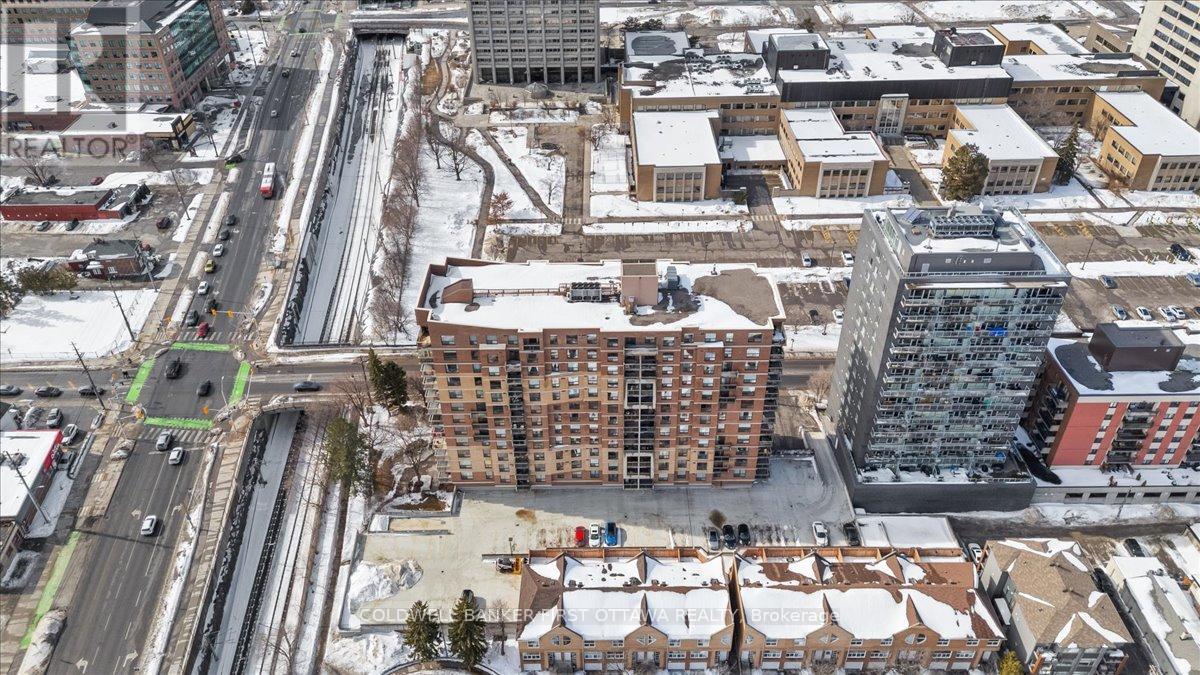 1403 - 215 Parkdale Avenue