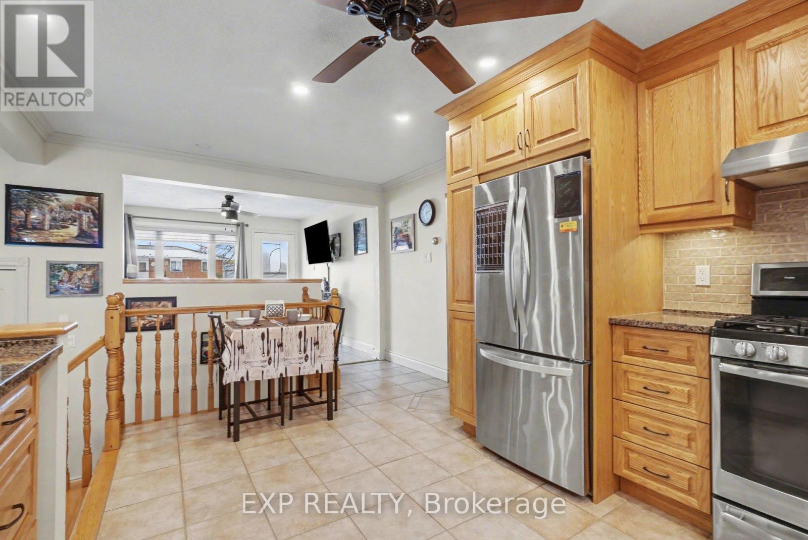 381 Dominion Street S