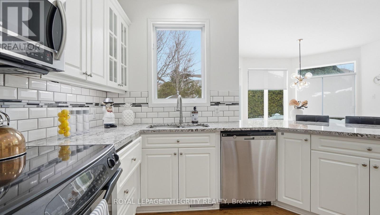 20 Farmfield Crescent