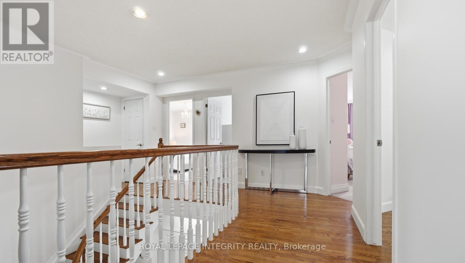 20 Farmfield Crescent