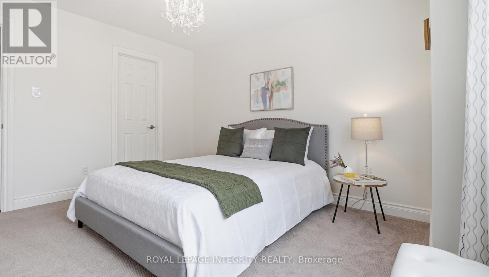 20 Farmfield Crescent