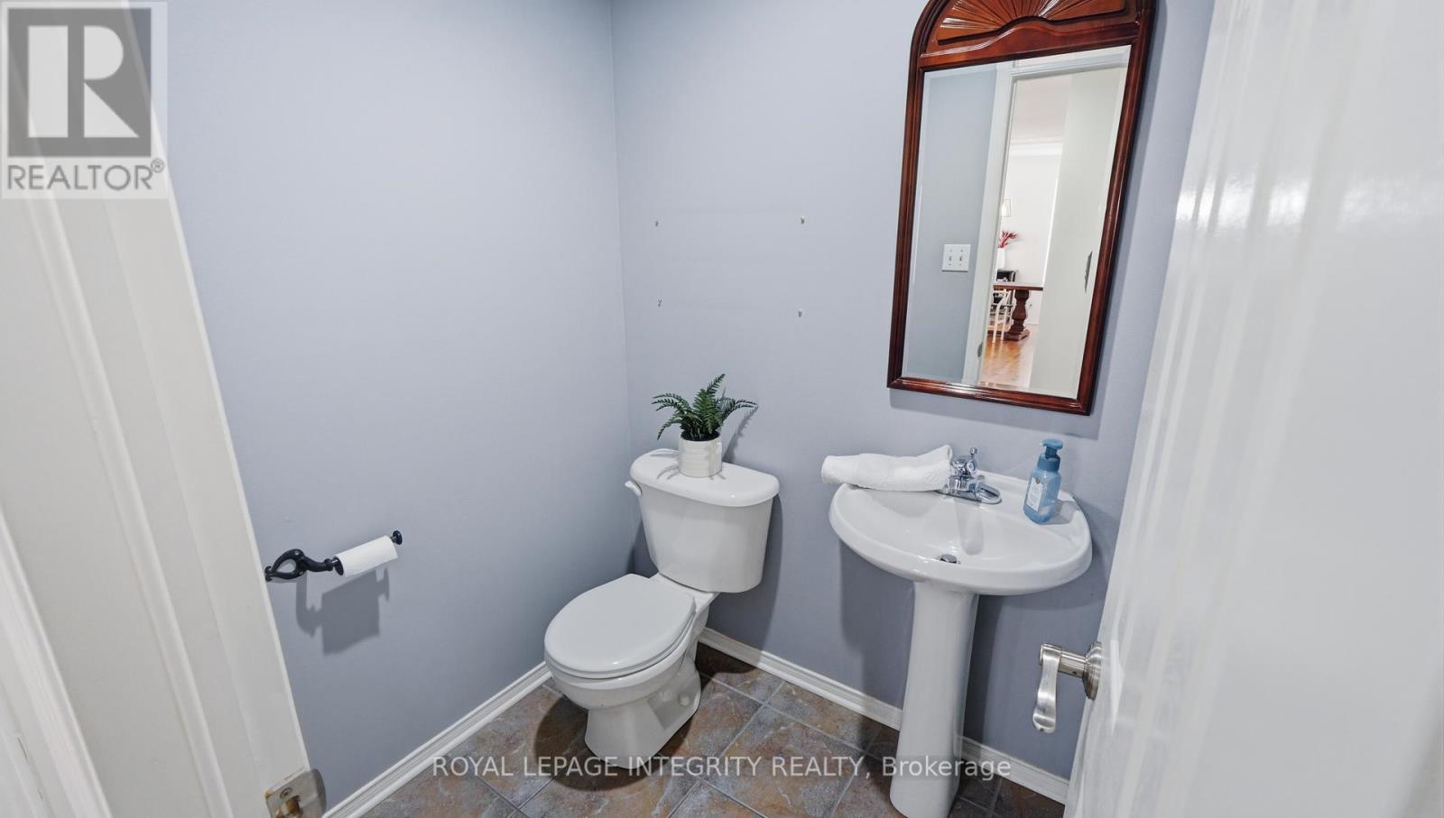 20 Farmfield Crescent