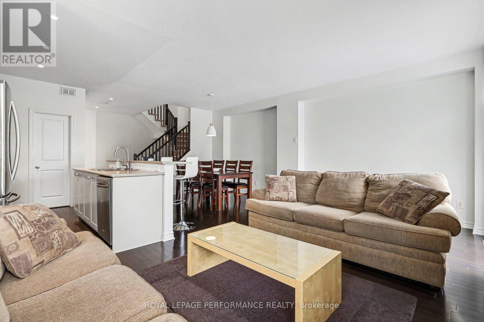 810 White Alder Avenue