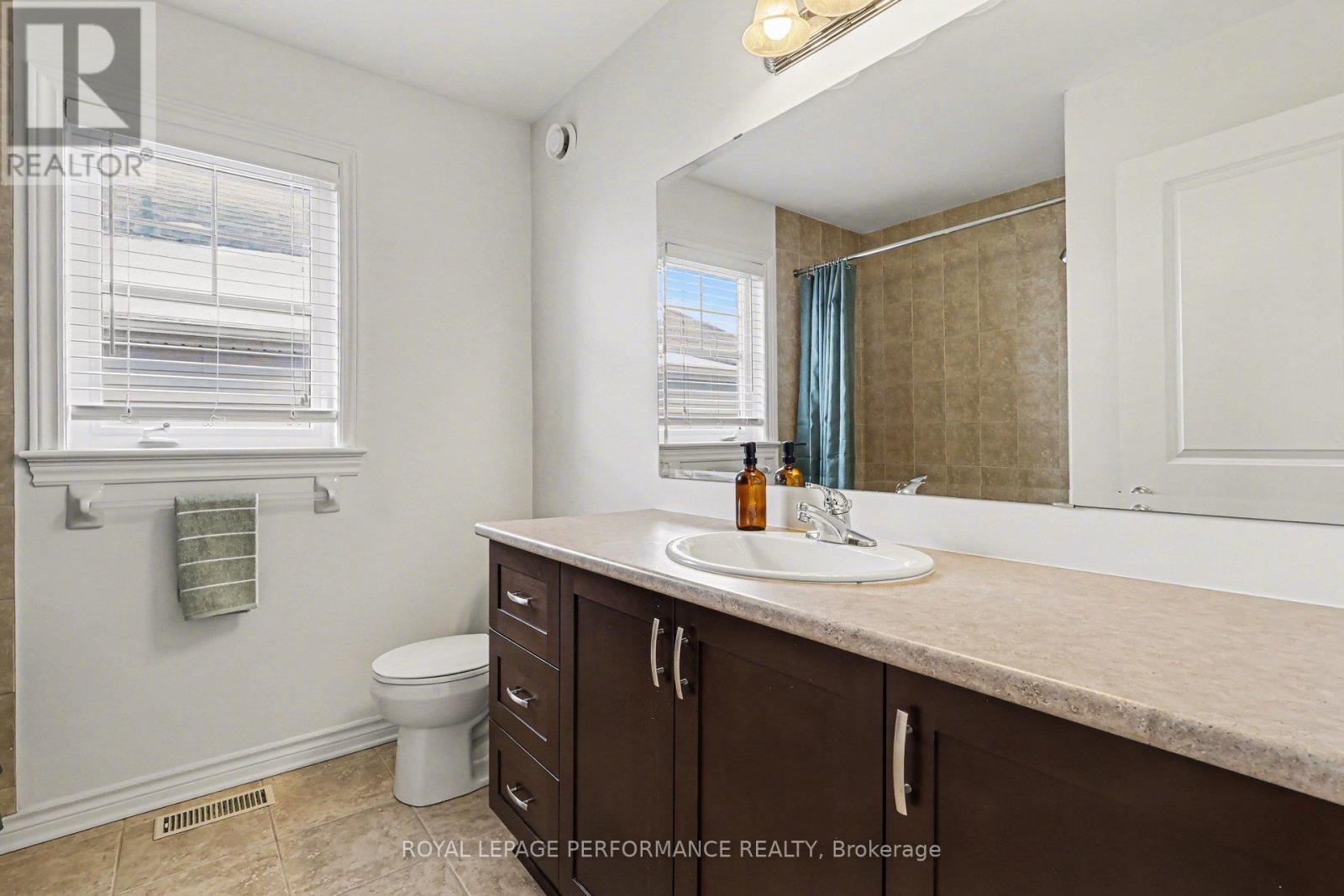 810 White Alder Avenue