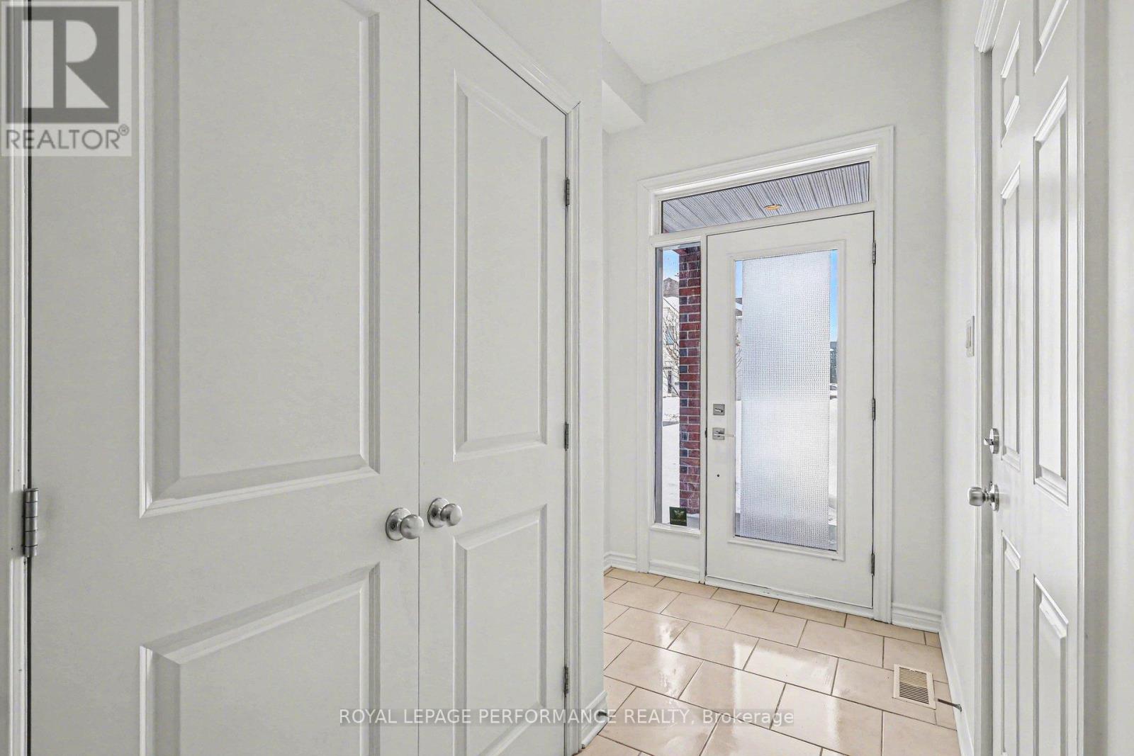 810 White Alder Avenue