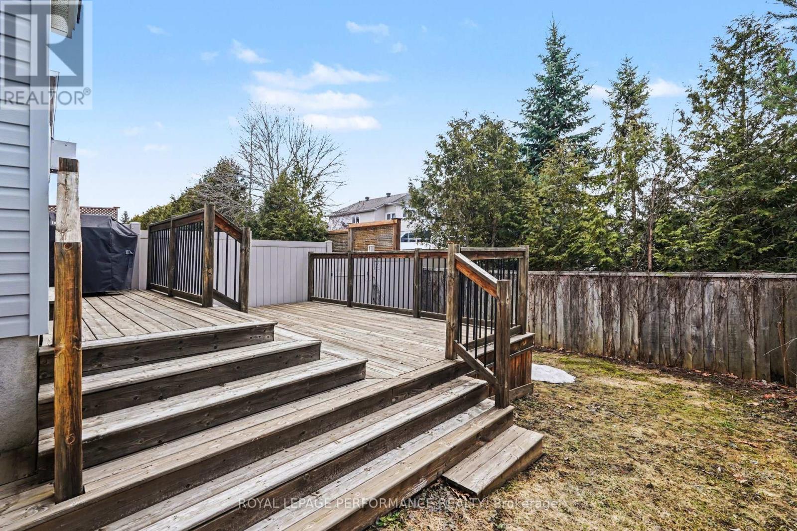 810 White Alder Avenue