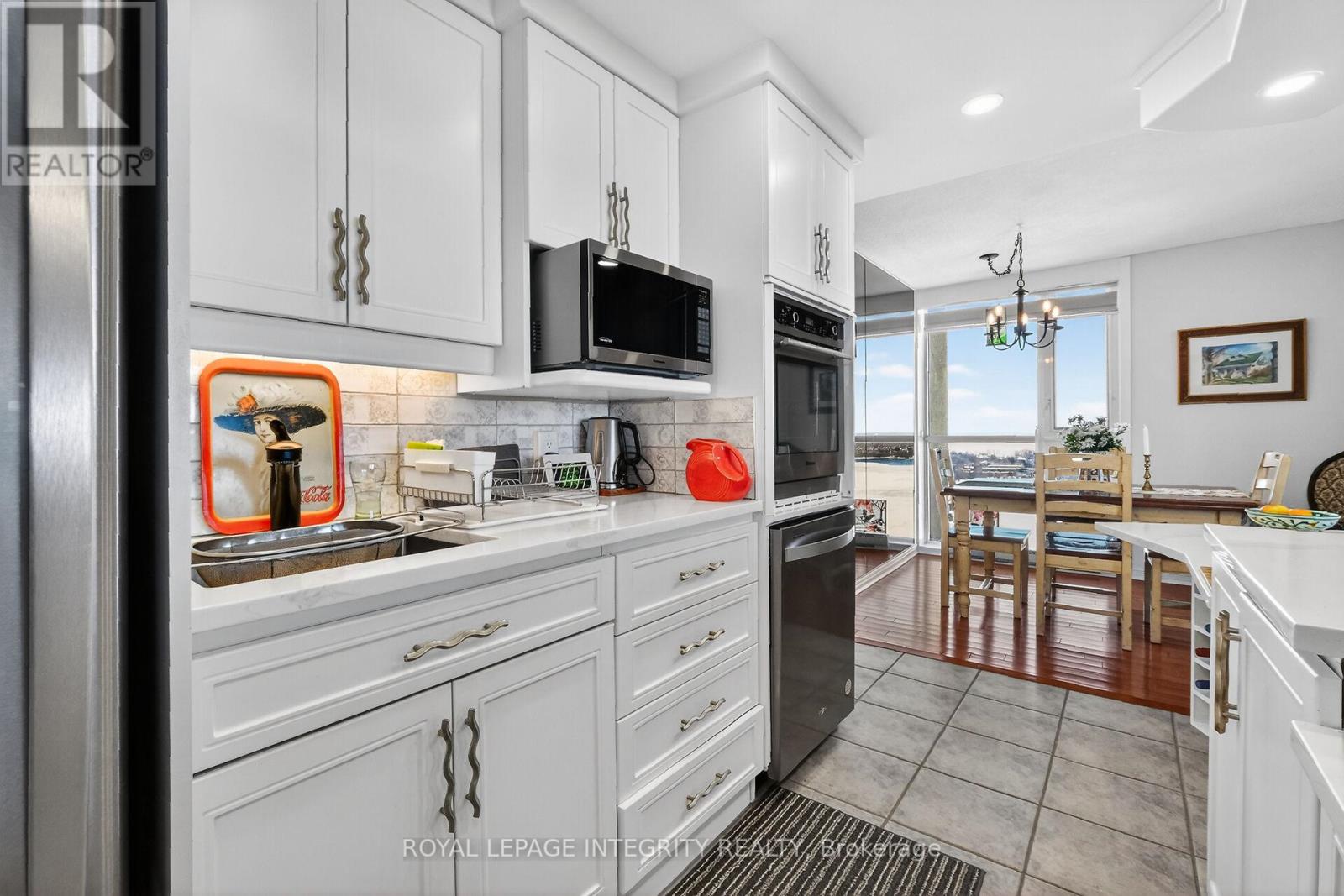 2608 - 1025 Richmond Road