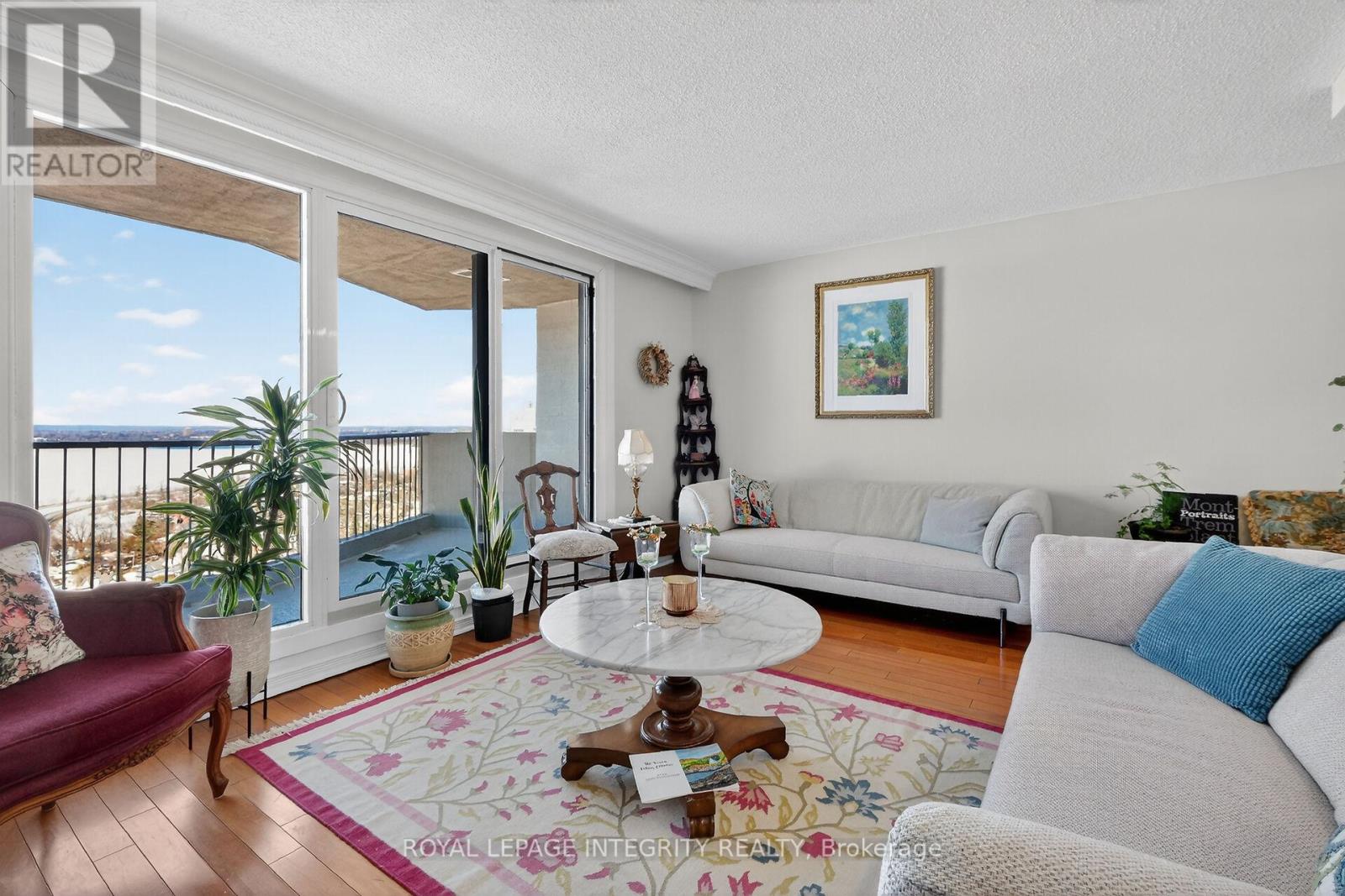 2608 - 1025 Richmond Road