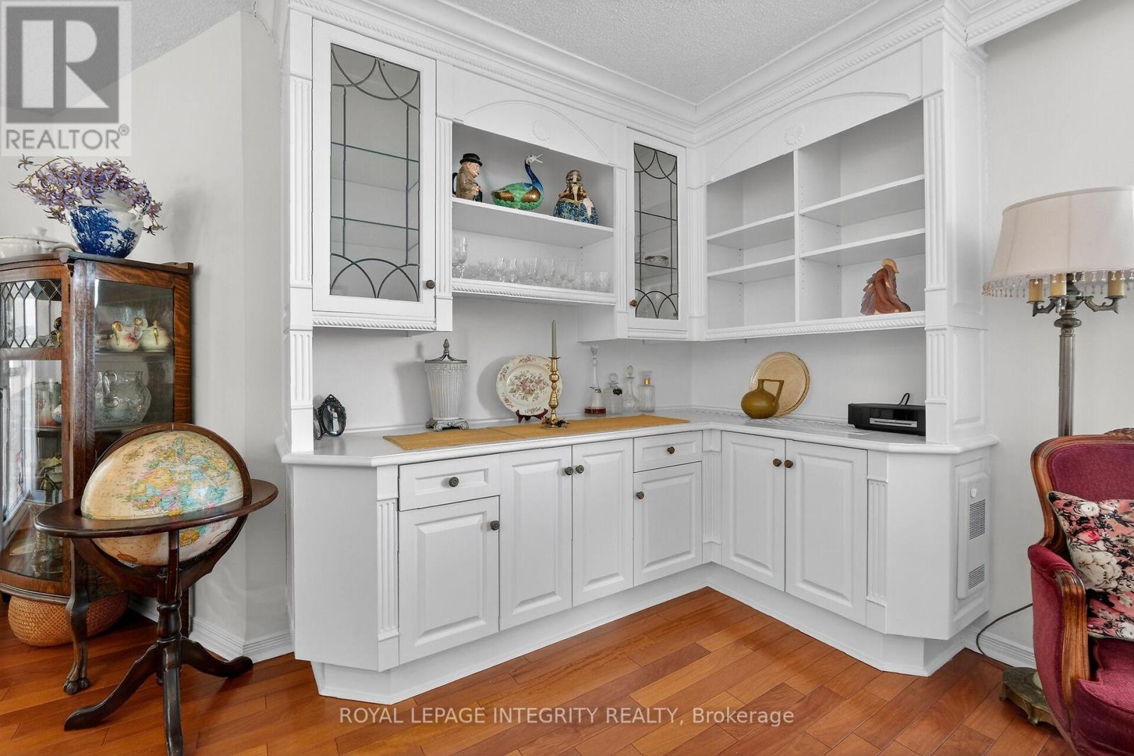 2608 - 1025 Richmond Road