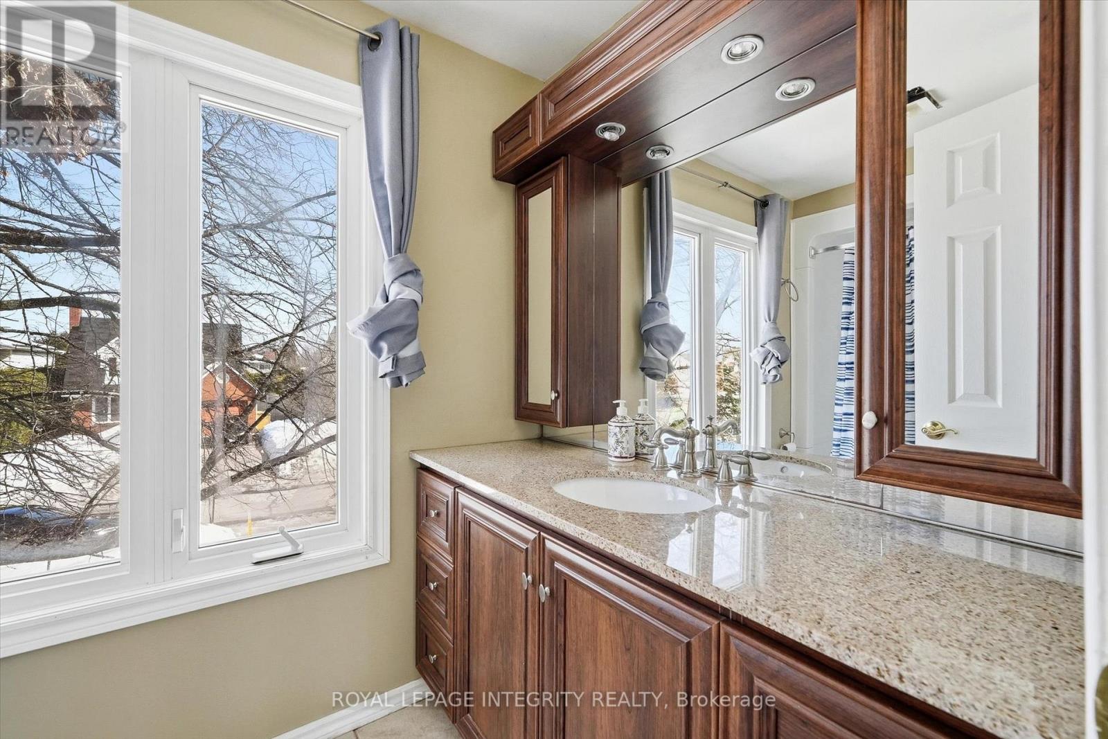 1735 Bonaventure Terrace