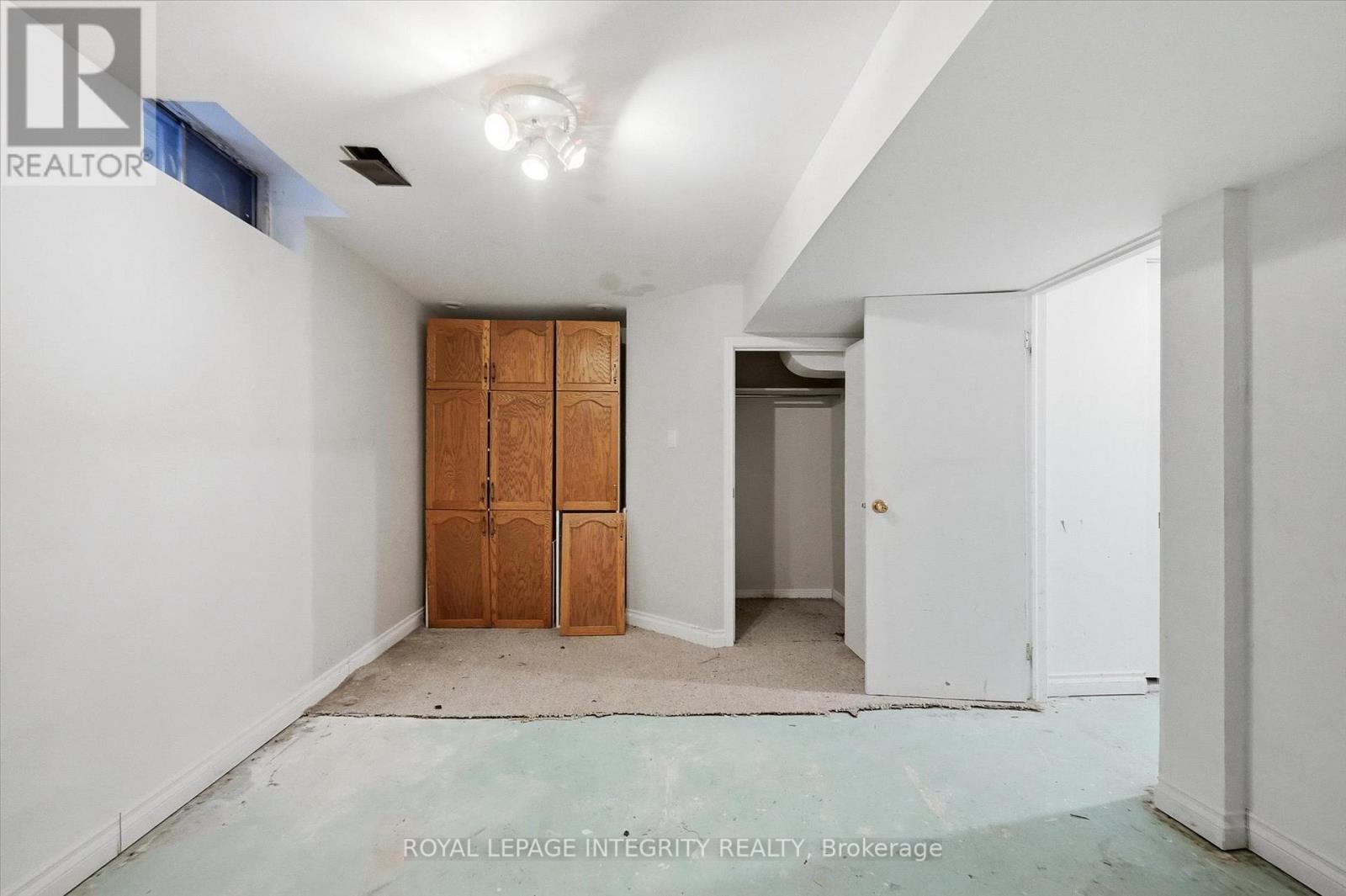 1735 Bonaventure Terrace