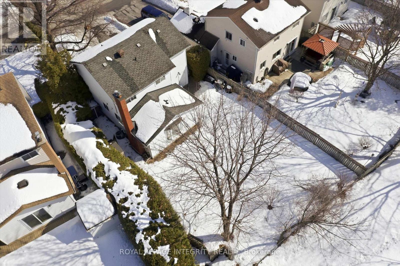 1735 Bonaventure Terrace