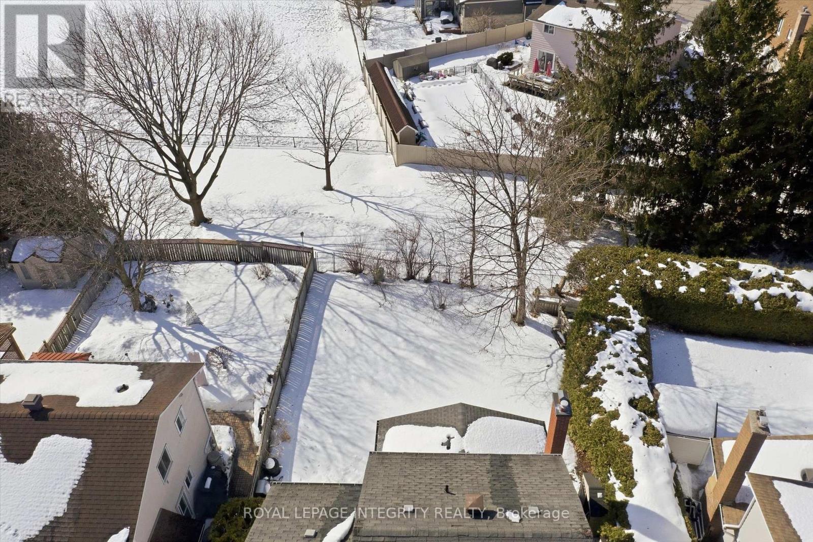 1735 Bonaventure Terrace