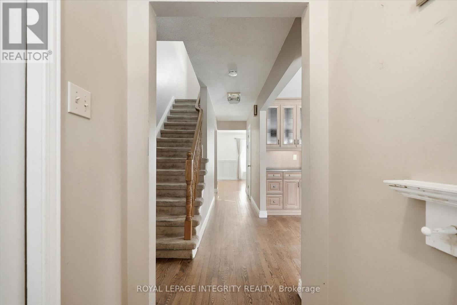 1735 Bonaventure Terrace