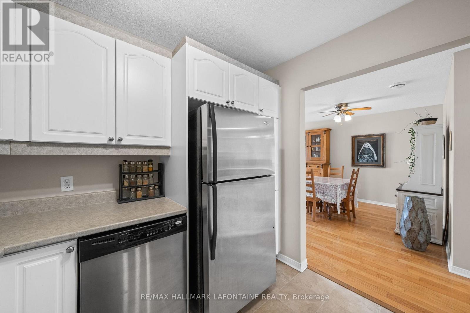 103 - 2929 Laurier Street